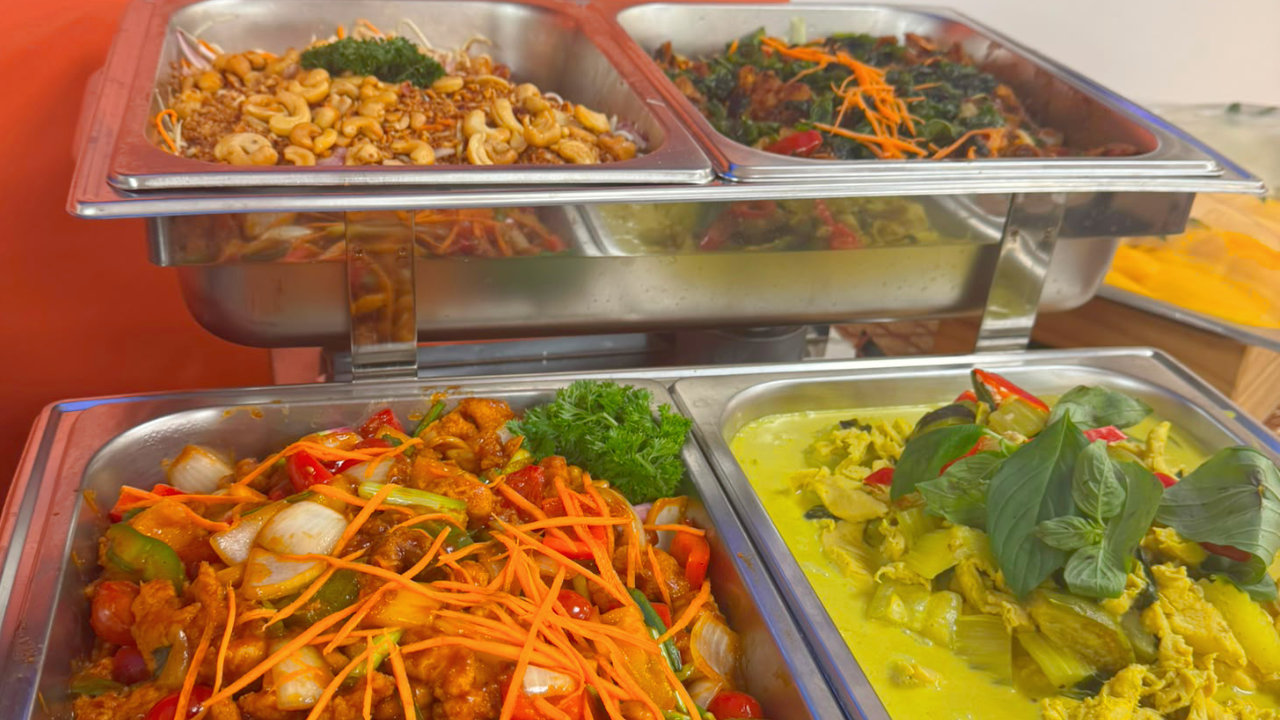 DIY Classic Thai catering dishes