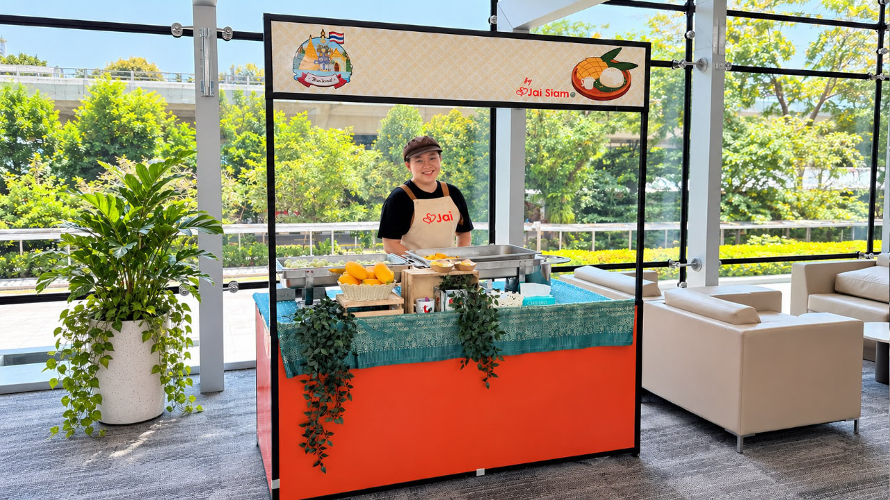 Interactive Live Station (Halal)