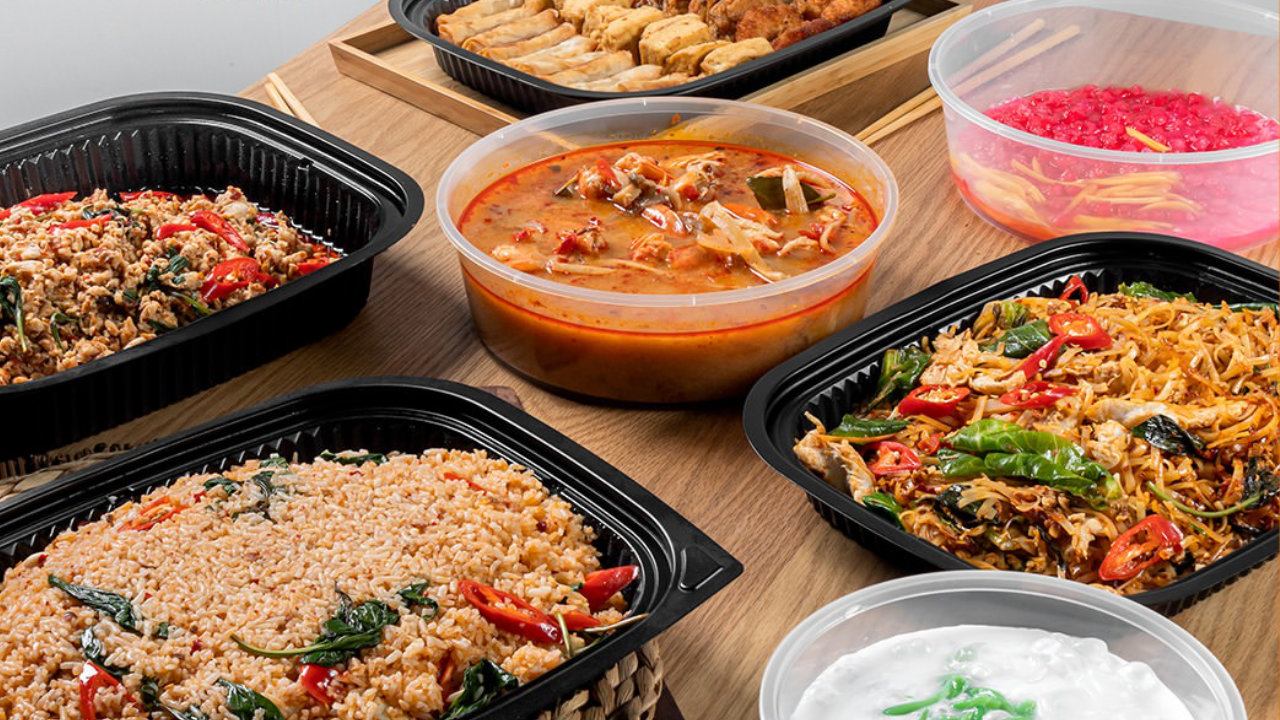 Thai dishes for a mini party set